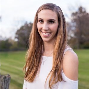 Meet your Posher, Kayla